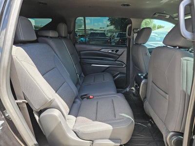 2024 Chevrolet Traverse FWD LS