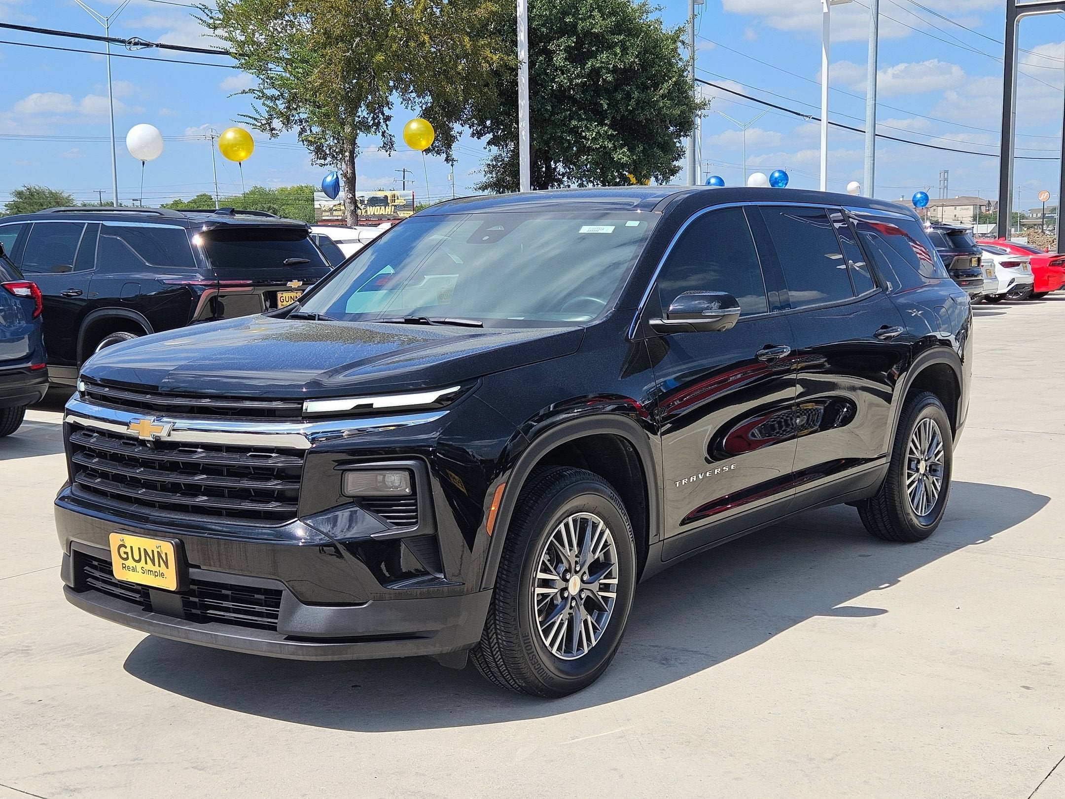2024 Chevrolet Traverse FWD LS