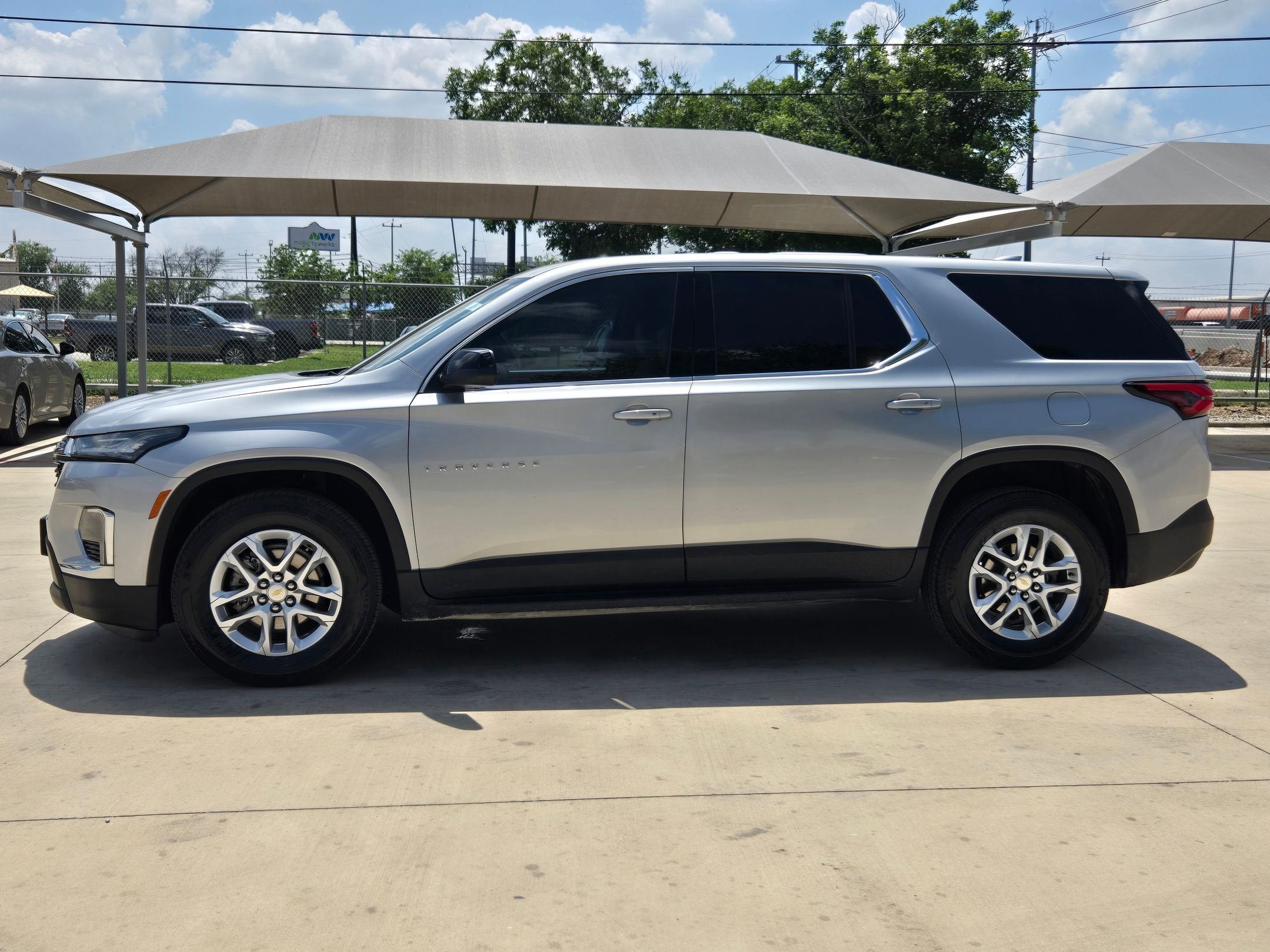 2022 Chevrolet Traverse LS