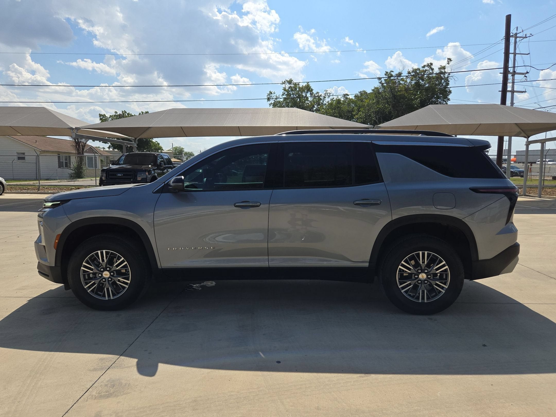 2026 Chevrolet Traverse FWD LT