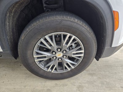 2025 Chevrolet Traverse FWD LT