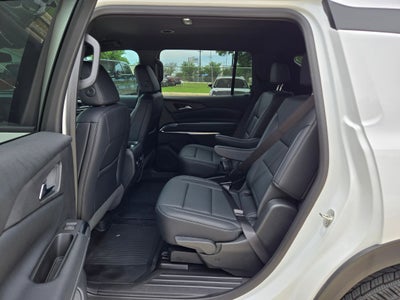 2025 Chevrolet Traverse AWD LT