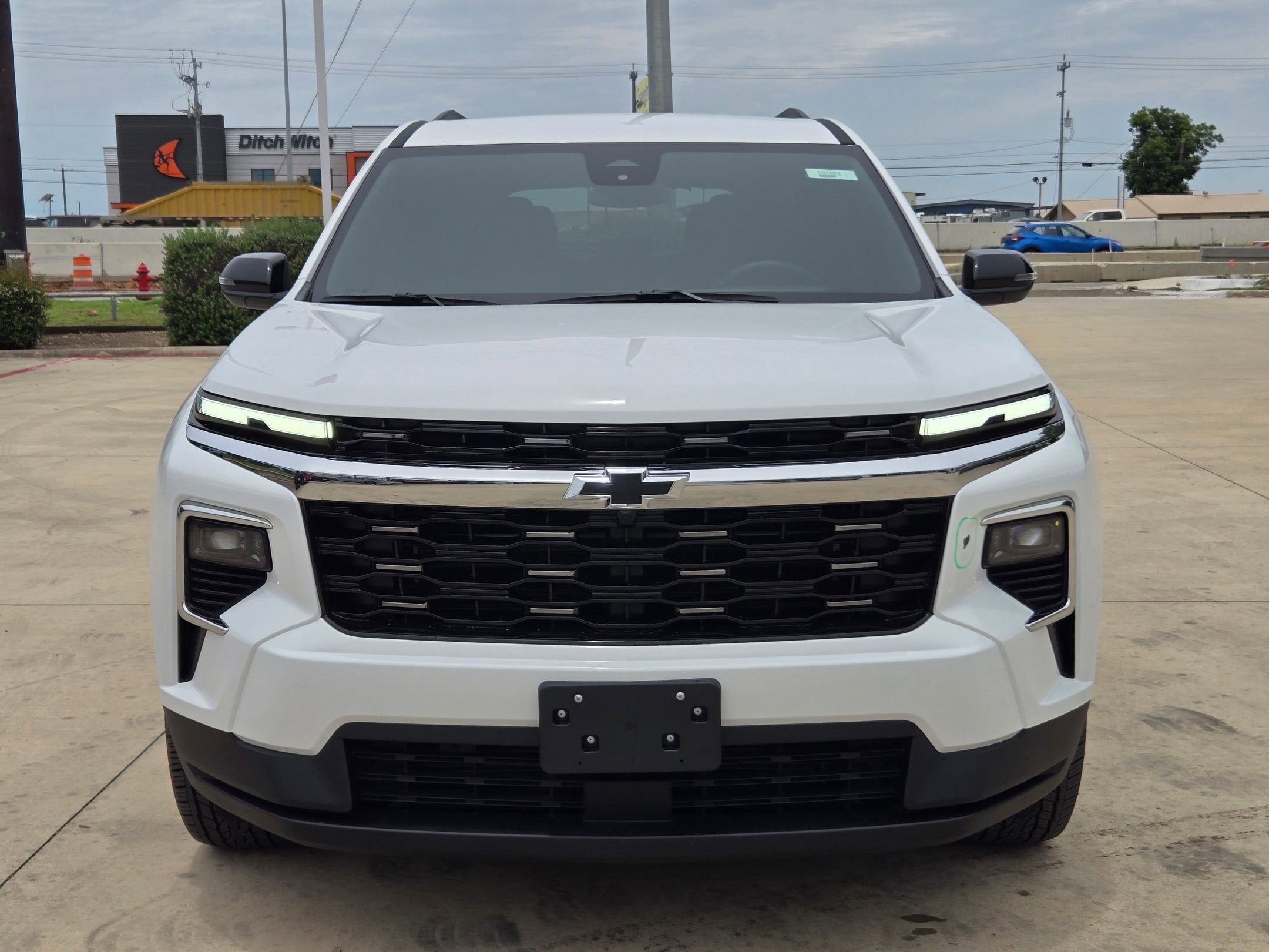 2025 Chevrolet Traverse AWD LT