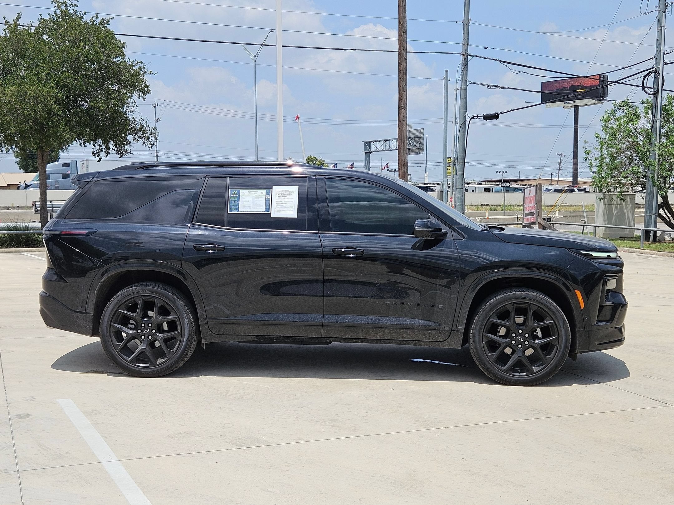 2025 Chevrolet Traverse AWD RS