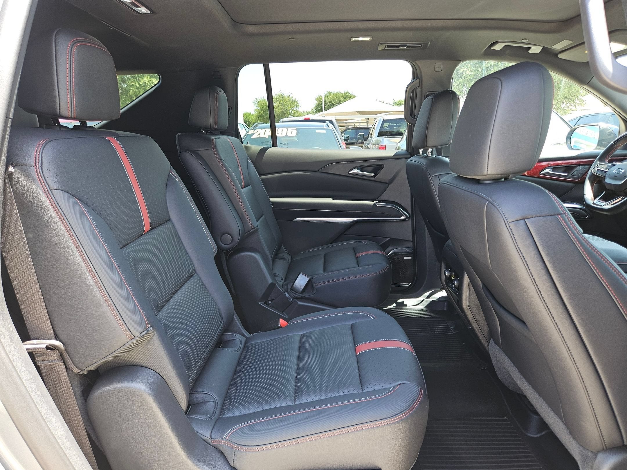 2025 Chevrolet Traverse AWD RS