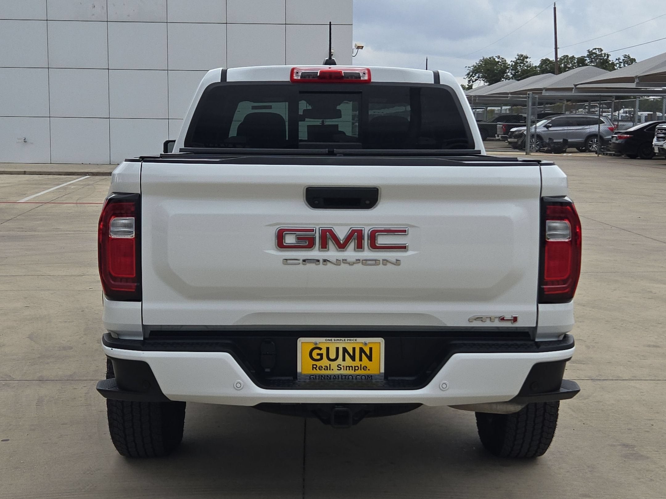 2025 GMC Canyon 4WD AT4