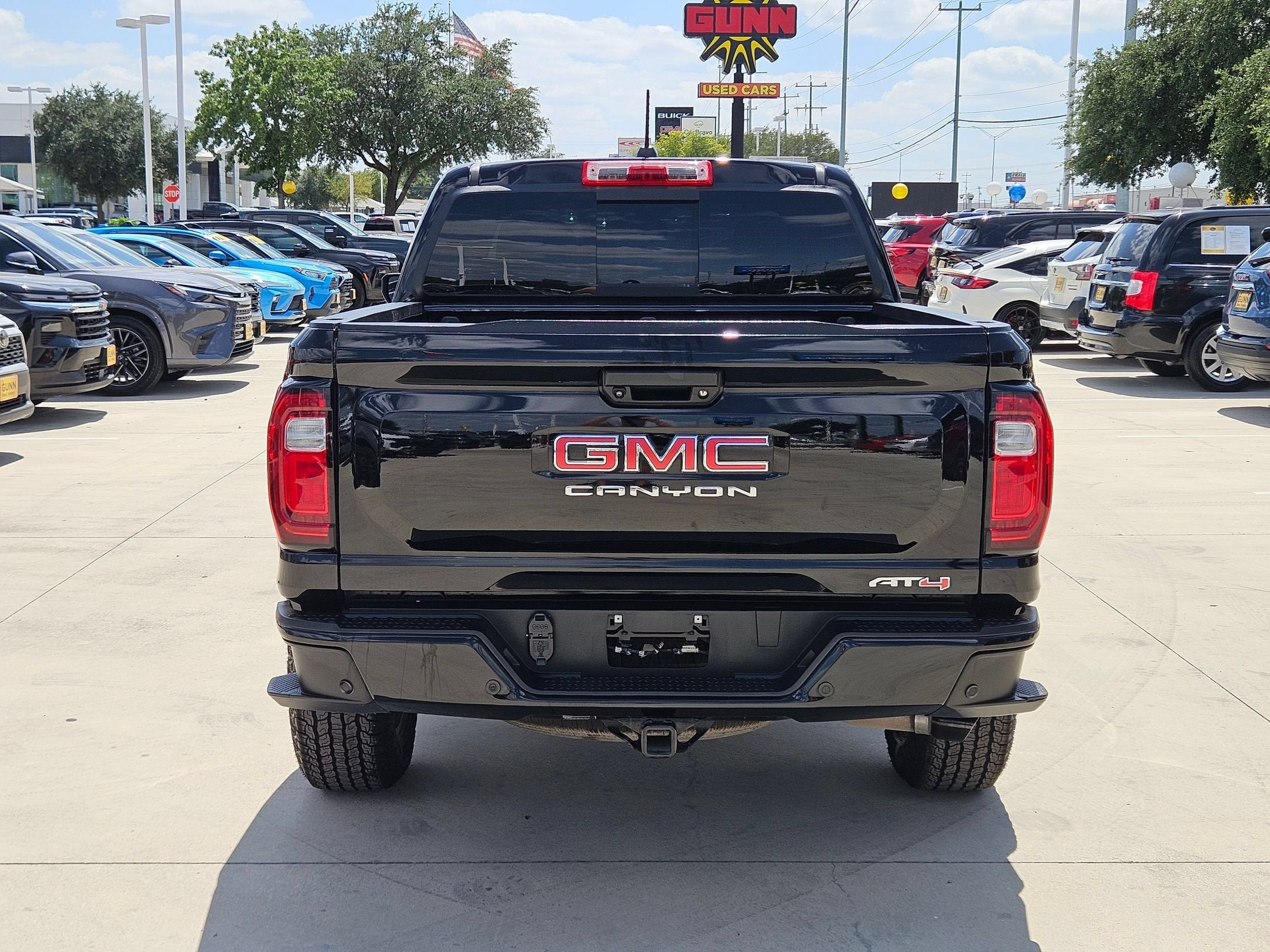 2024 GMC Canyon 4WD AT4