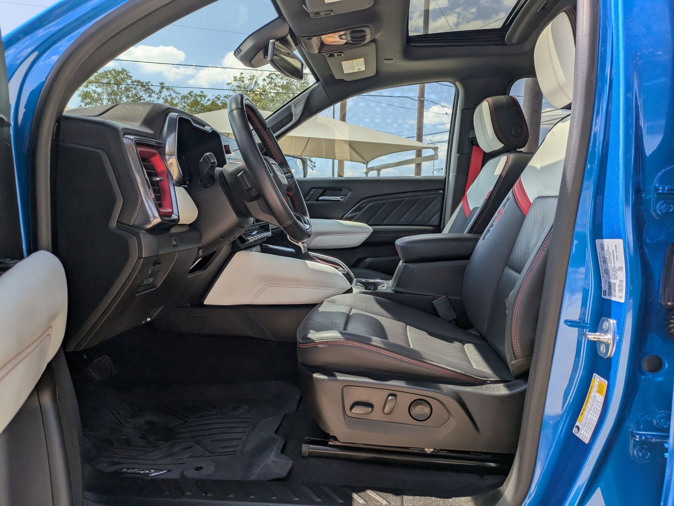 2023 GMC Canyon 4WD AT4X