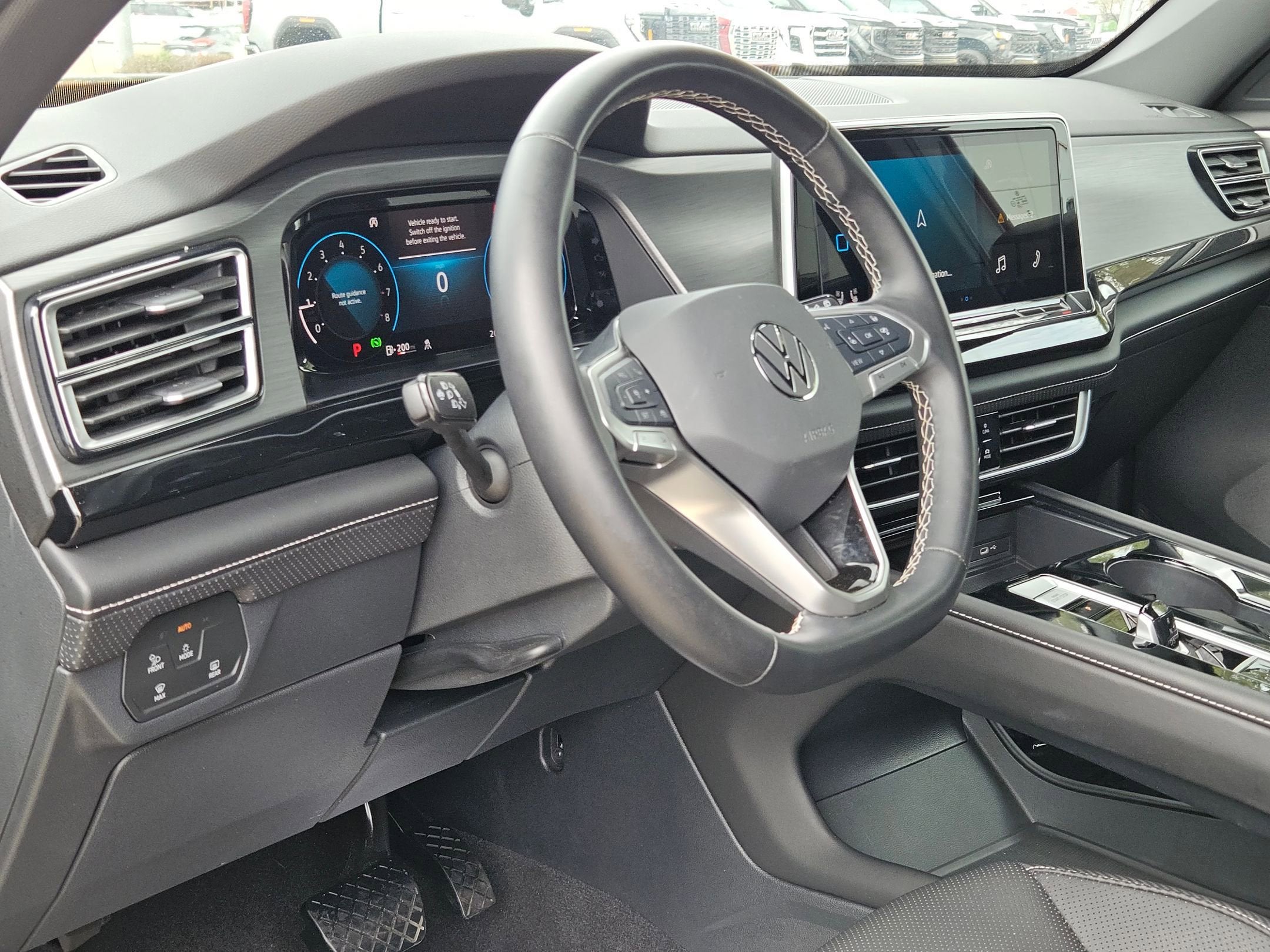 2025 Volkswagen Atlas Cross Sport 2.0T SE w/Technology