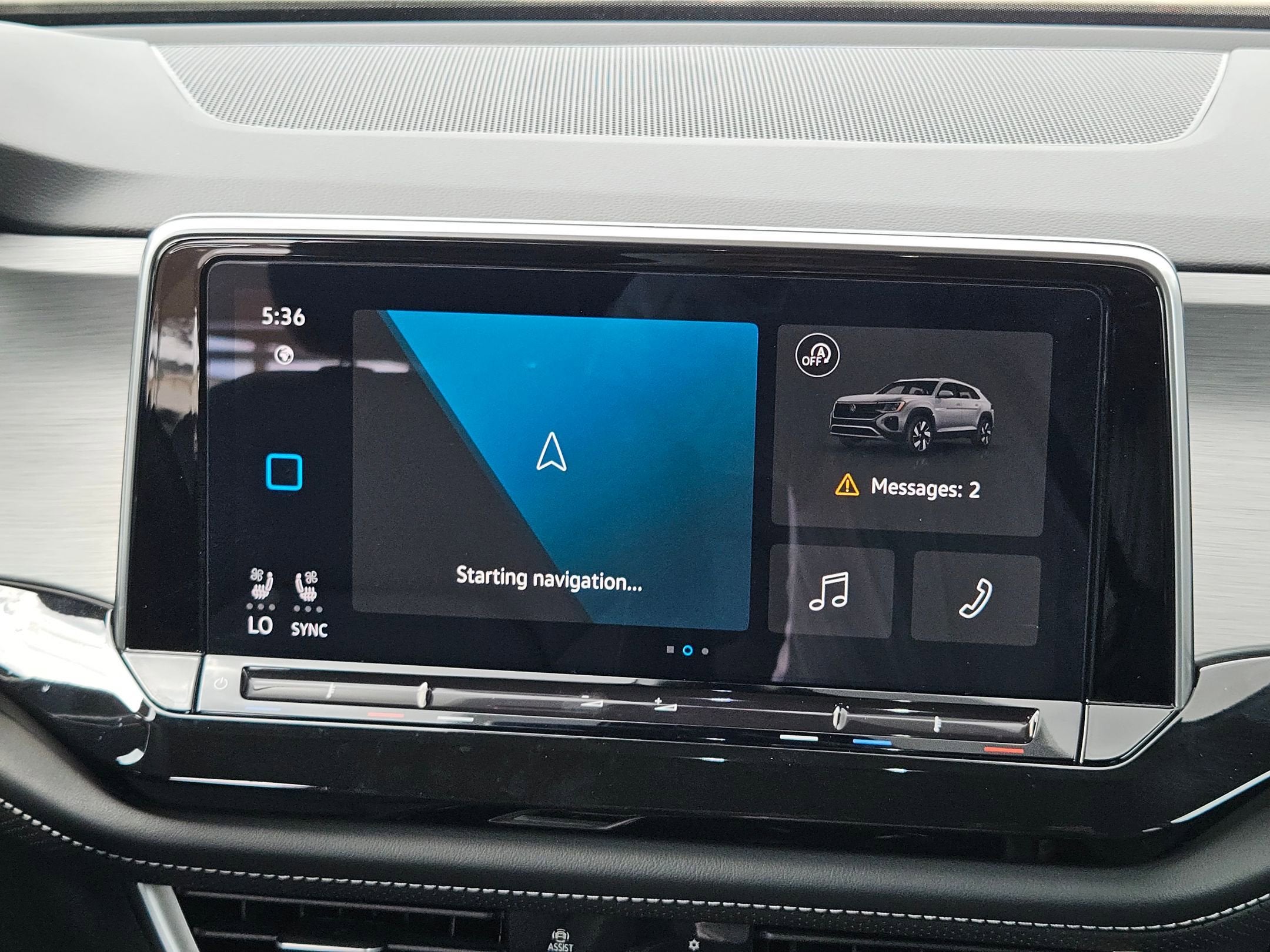 2025 Volkswagen Atlas Cross Sport 2.0T SE w/Technology