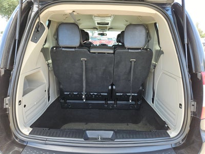 2016 Chrysler Town & Country Touring