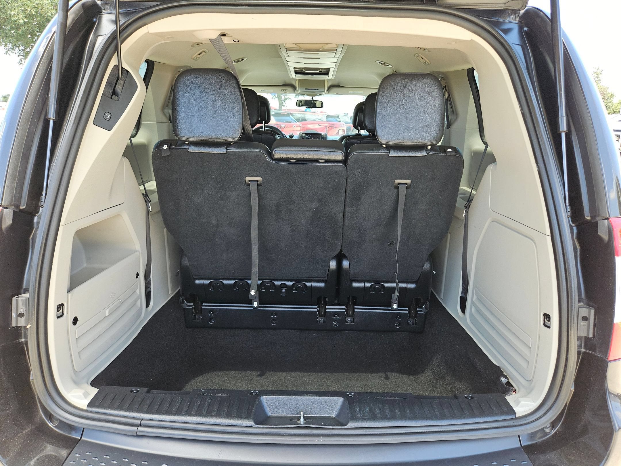 2016 Chrysler Town & Country Touring