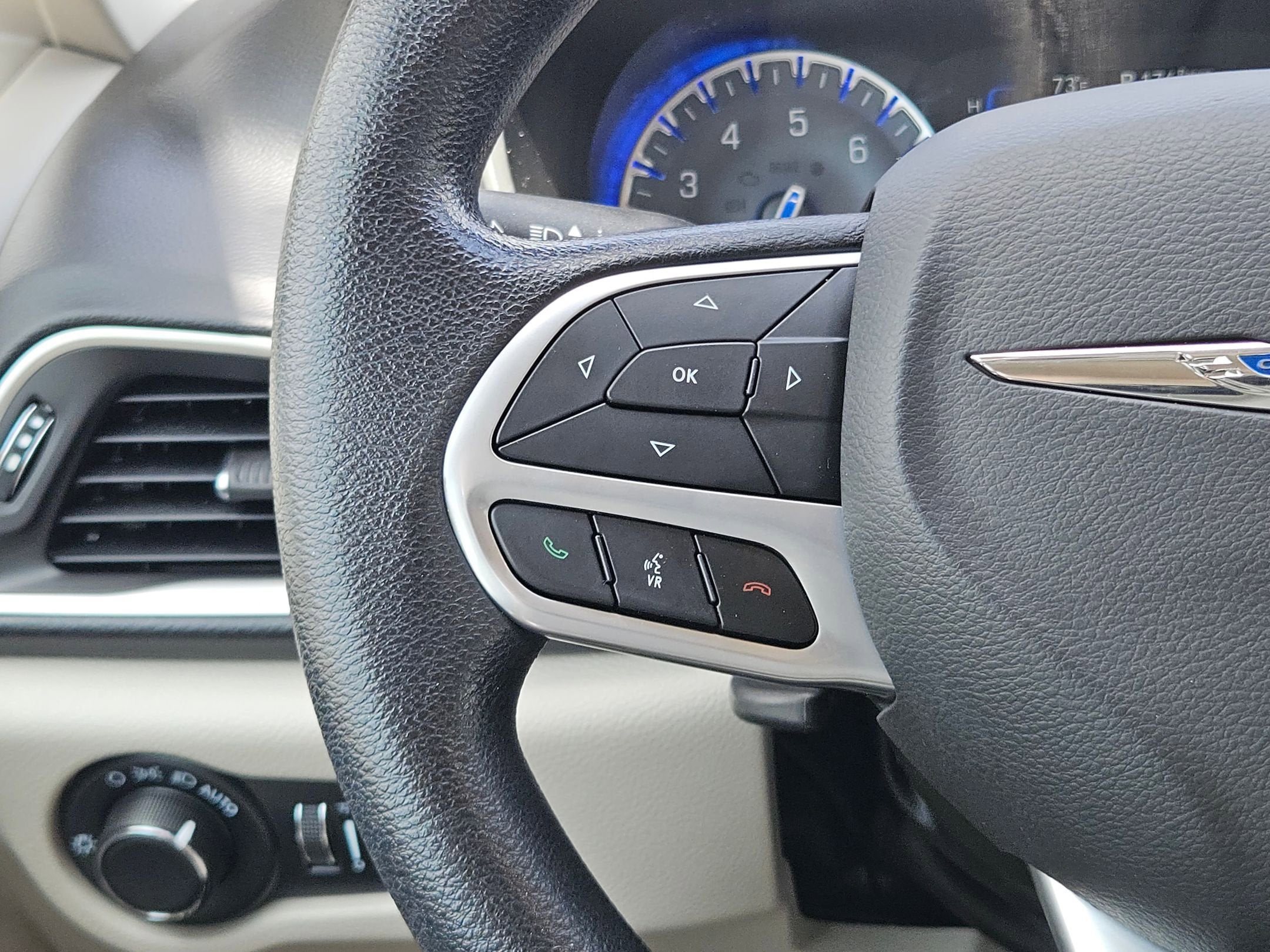 2021 Chrysler Voyager LXI