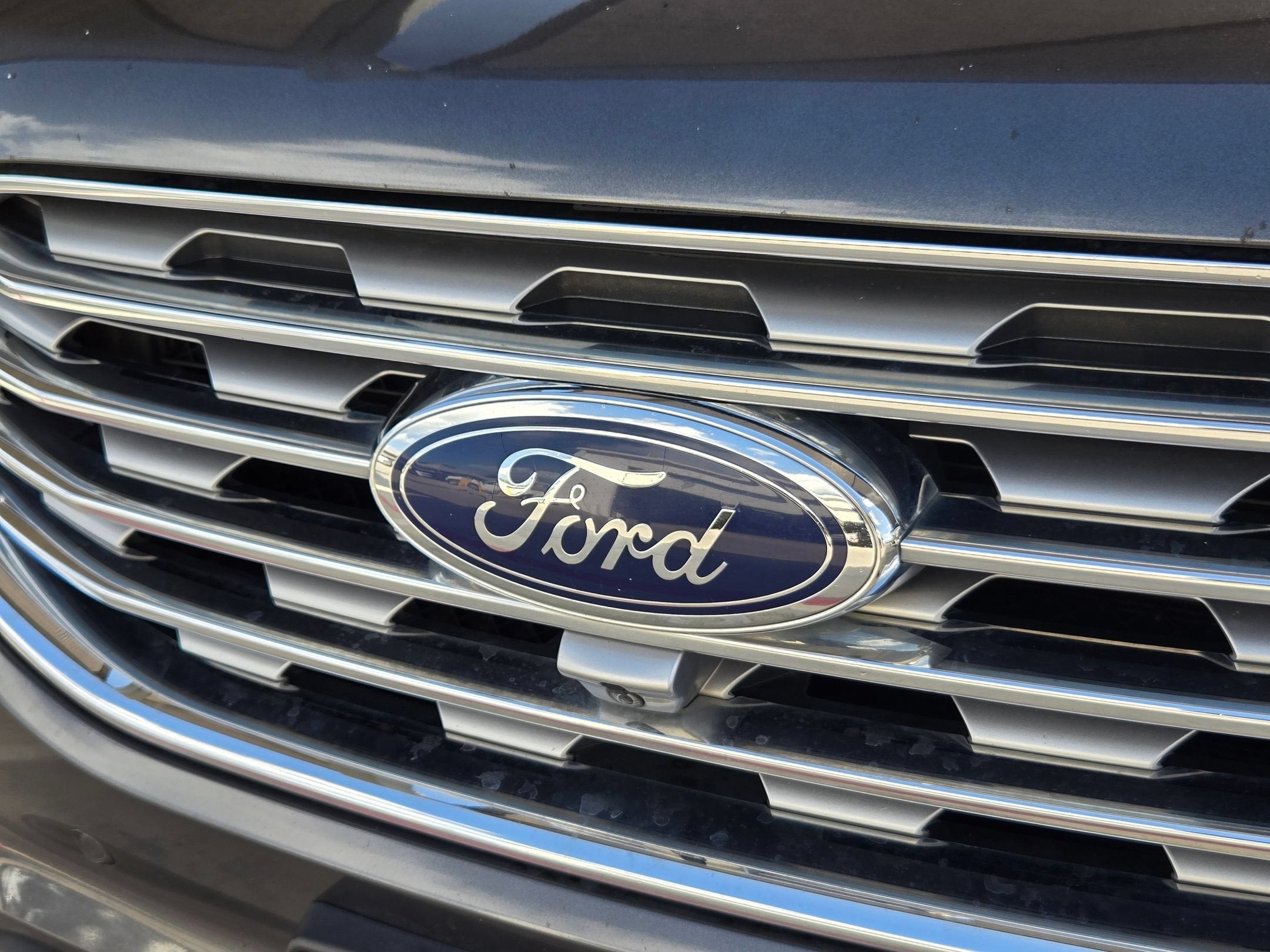 2020 Ford Edge Titanium