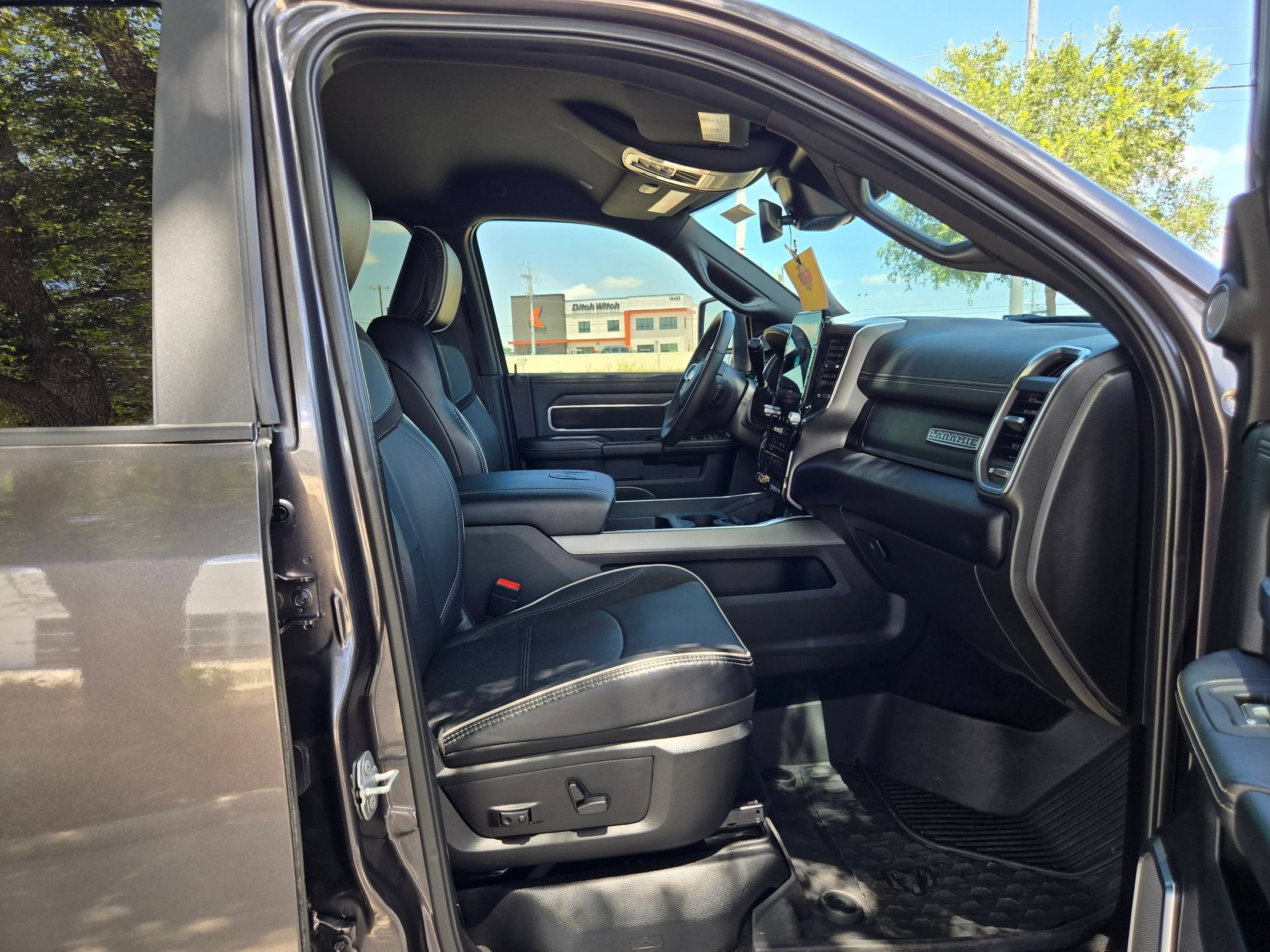2025 RAM 3500 Laramie