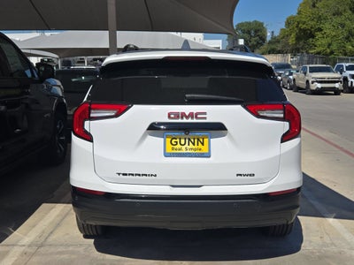2024 GMC Terrain SLT