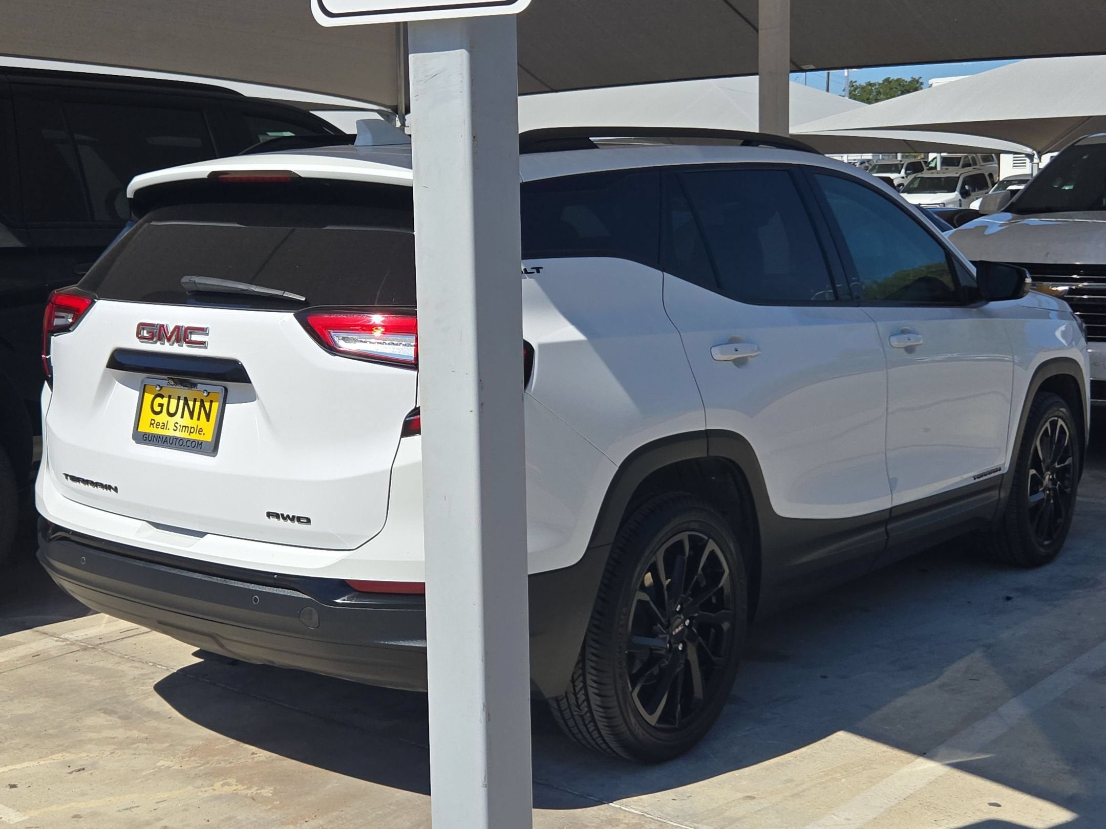 2024 GMC Terrain SLT
