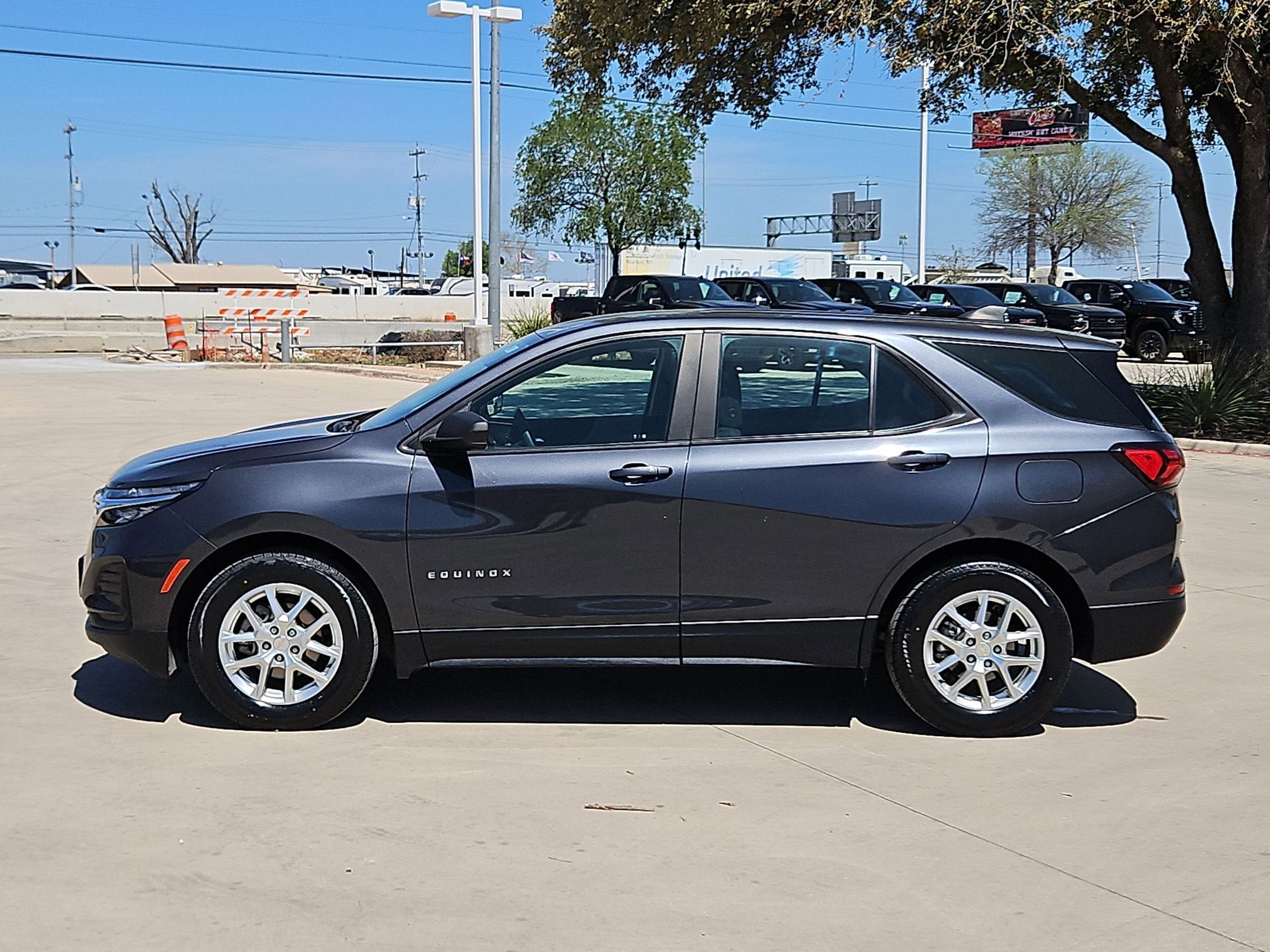 2022 Chevrolet Equinox LS