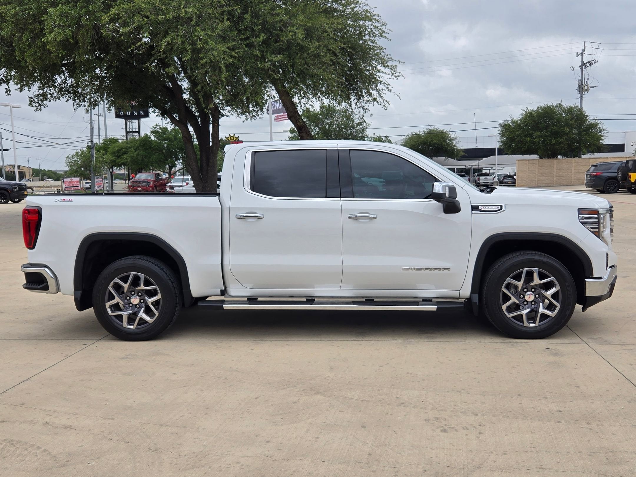 2022 GMC Sierra 1500 SLT