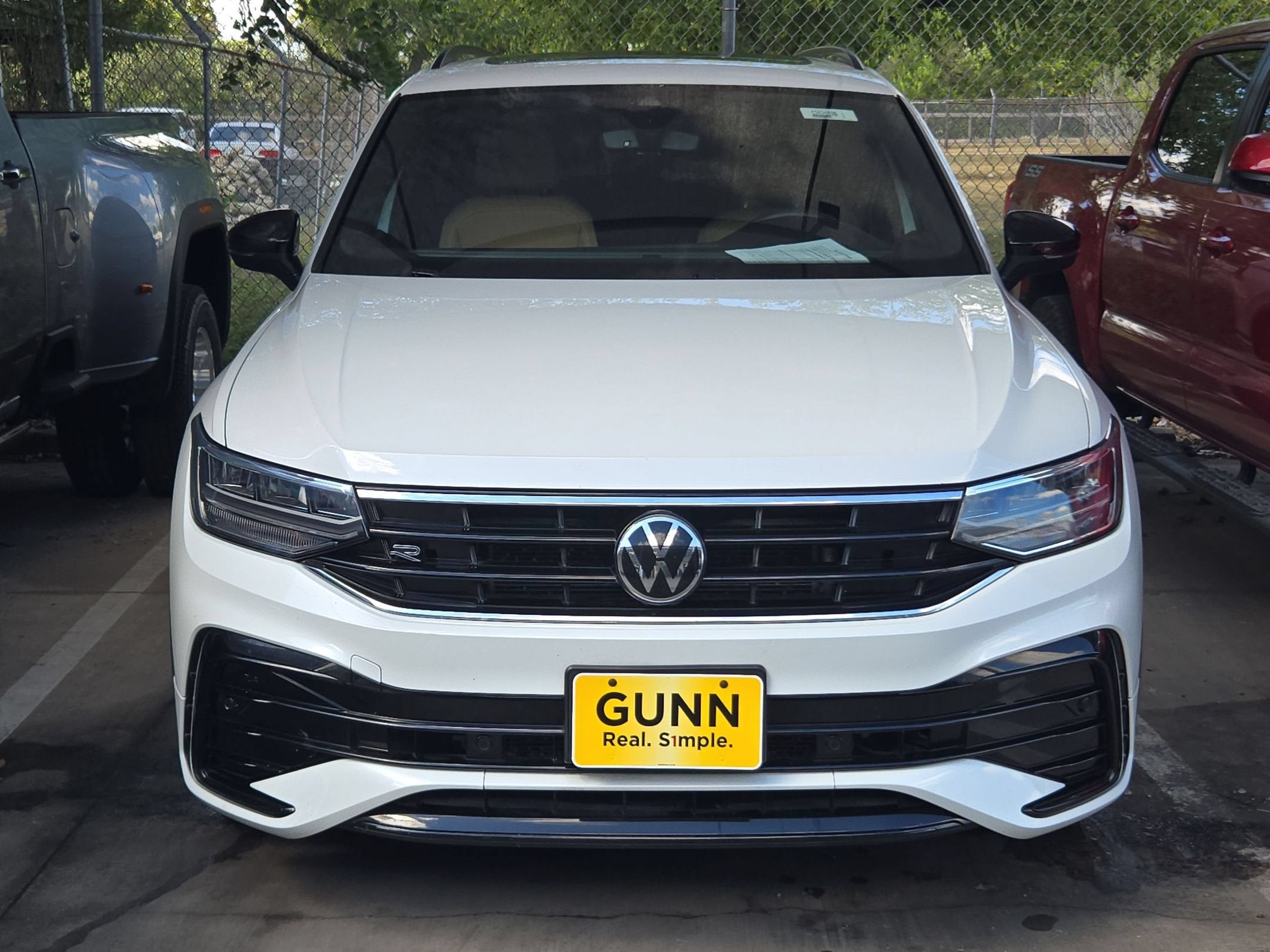 2022 Volkswagen Tiguan SE R-Line Black
