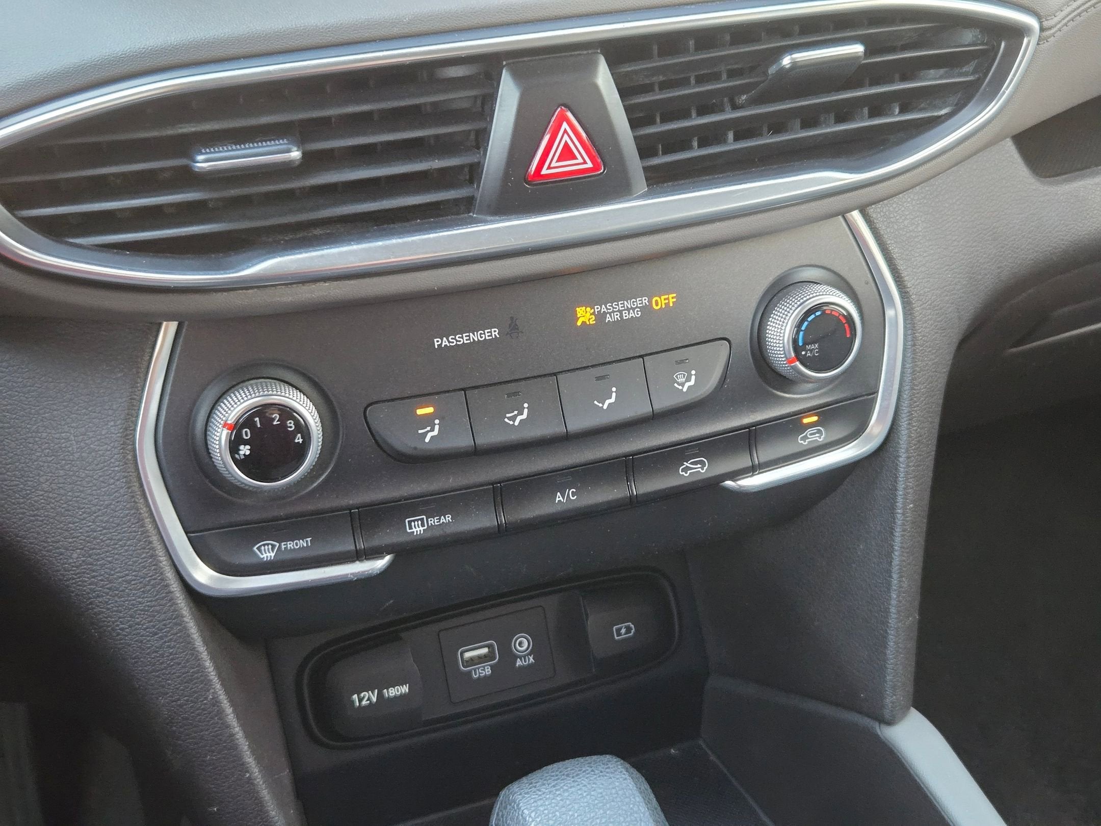 2019 Hyundai Santa Fe SE