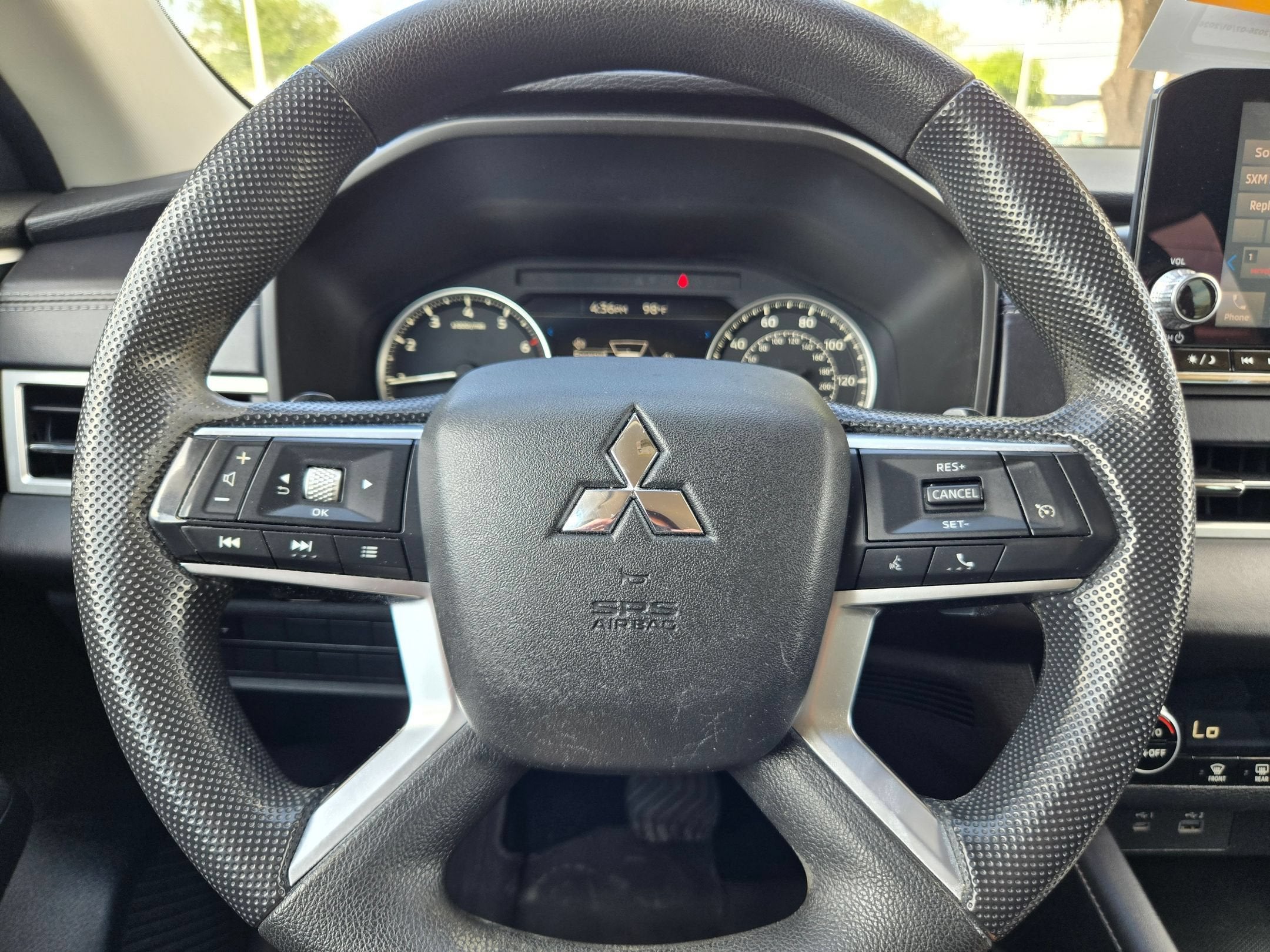 2023 Mitsubishi Outlander ES