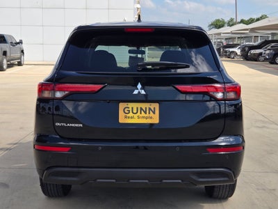 2023 Mitsubishi Outlander ES