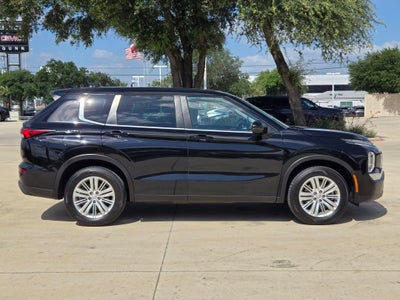 2023 Mitsubishi Outlander ES