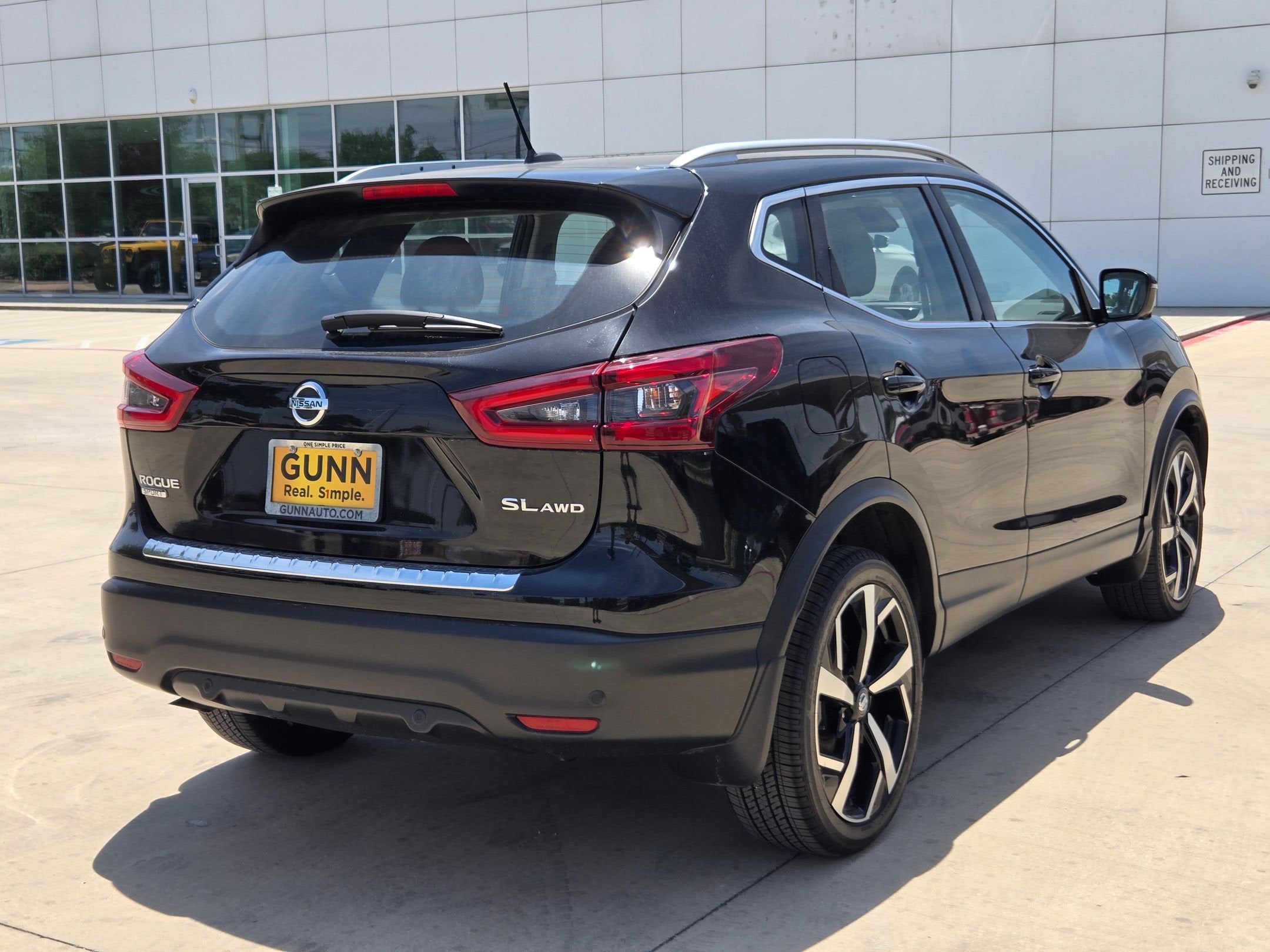 2022 Nissan Rogue Sport SL