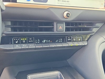 2025 Toyota Crown Platinum