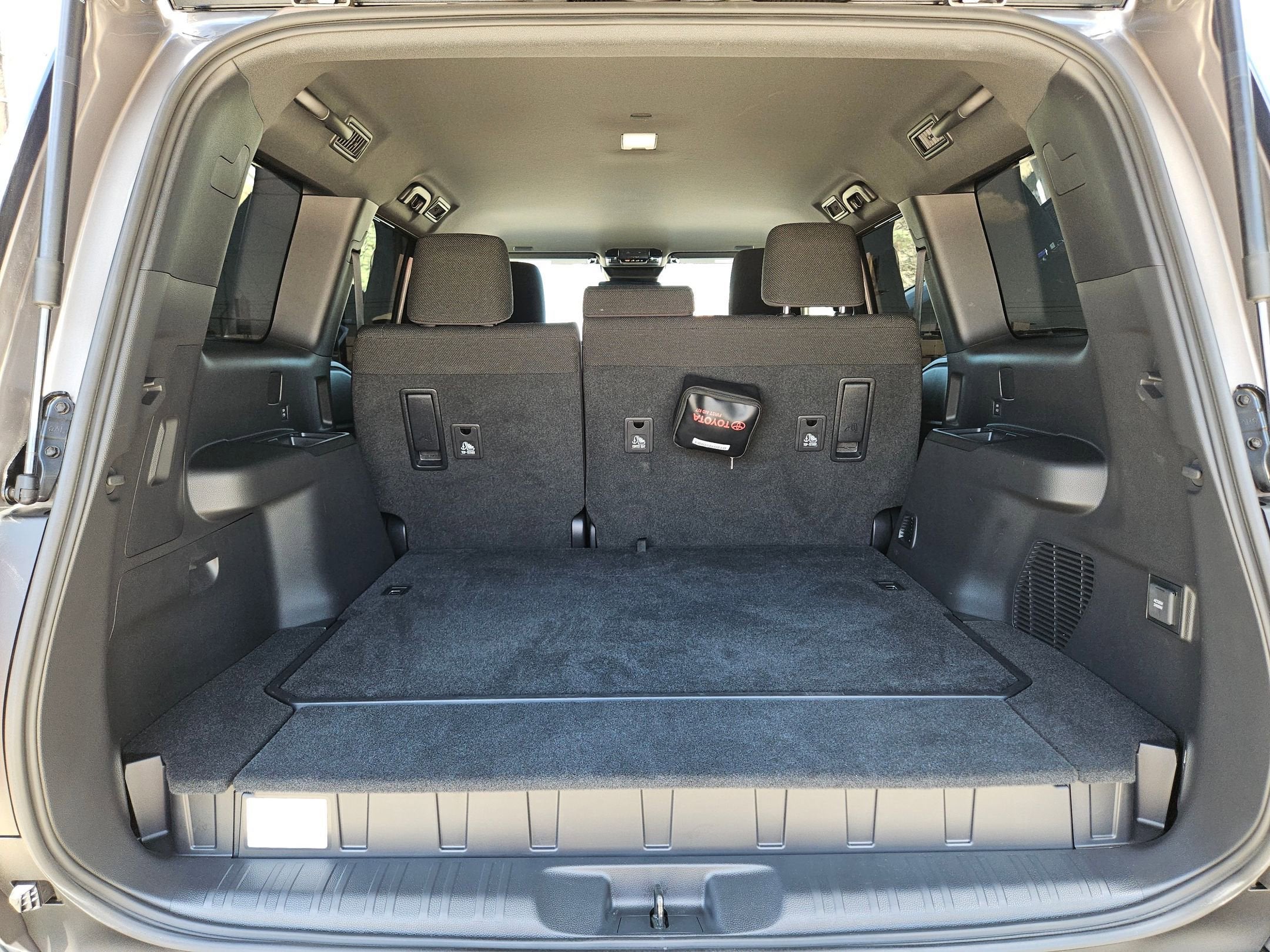 2025 Toyota Land Cruiser 4WD