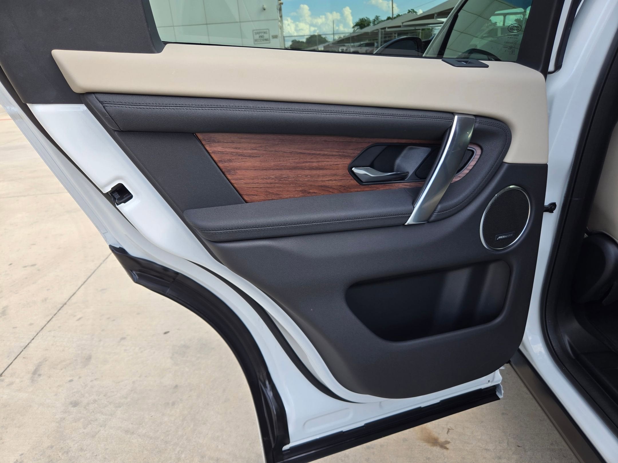 2025 Land Rover Discovery Sport S