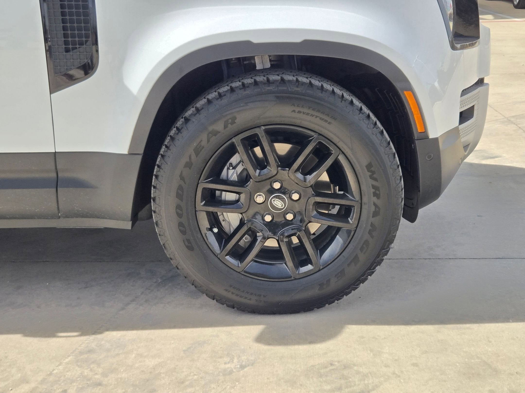 2025 Land Rover Defender S