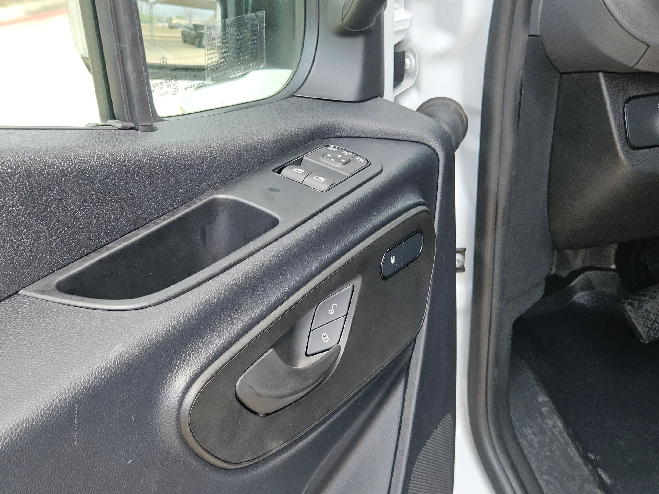 2025 Mercedes-Benz Sprinter Cargo Van 144 WB