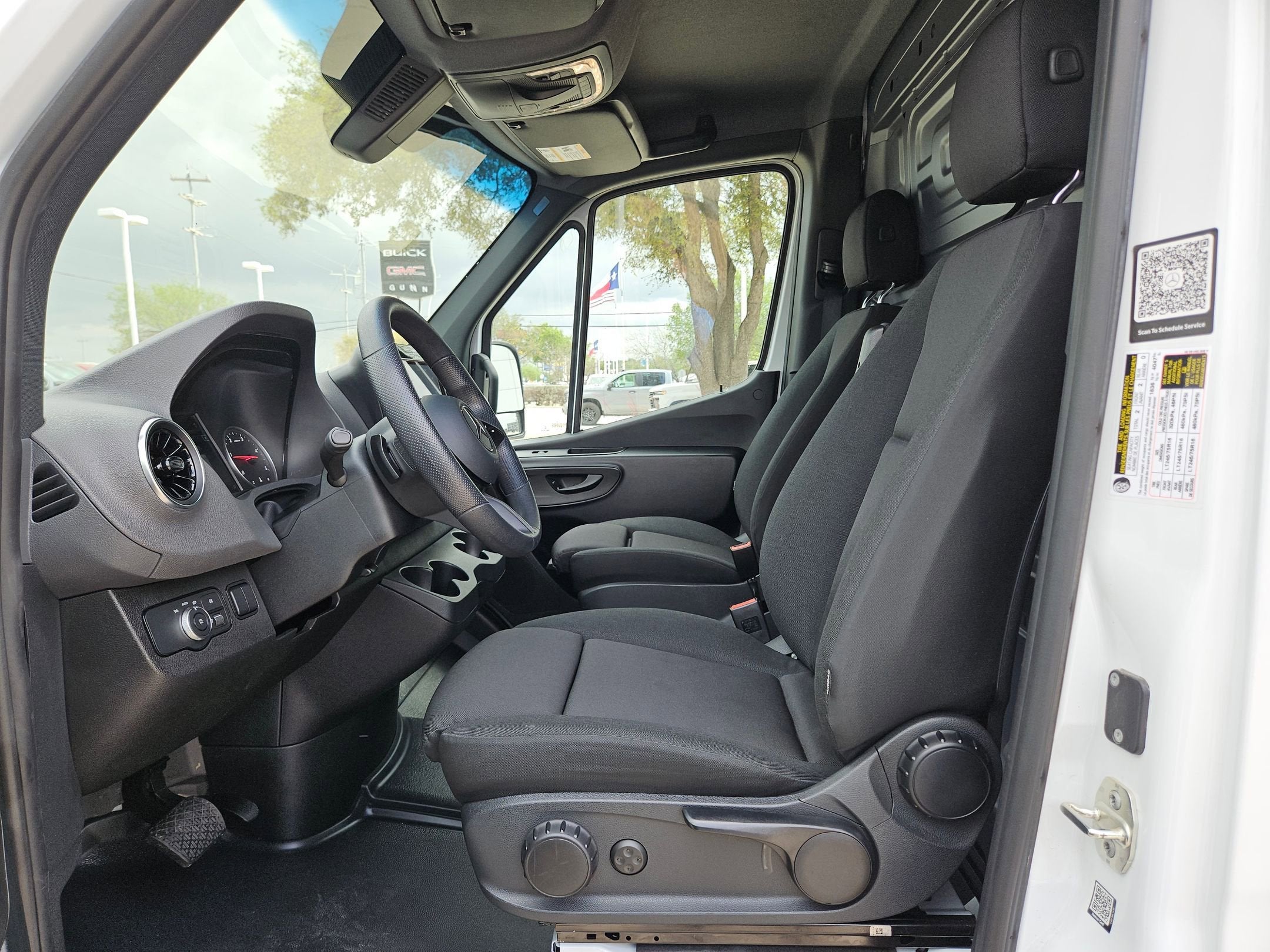 2025 Mercedes-Benz Sprinter Cargo Van 144 WB