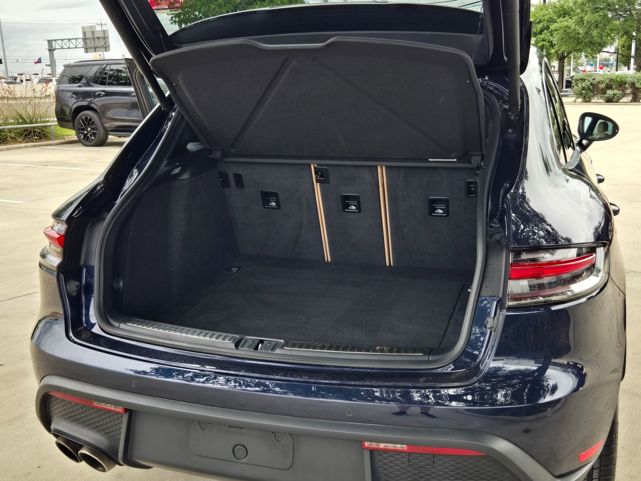 2023 Porsche Macan S