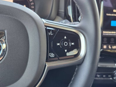 2023 Volvo XC60 Ultimate Dark Theme