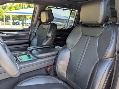 2023 Jeep Wagoneer L Base