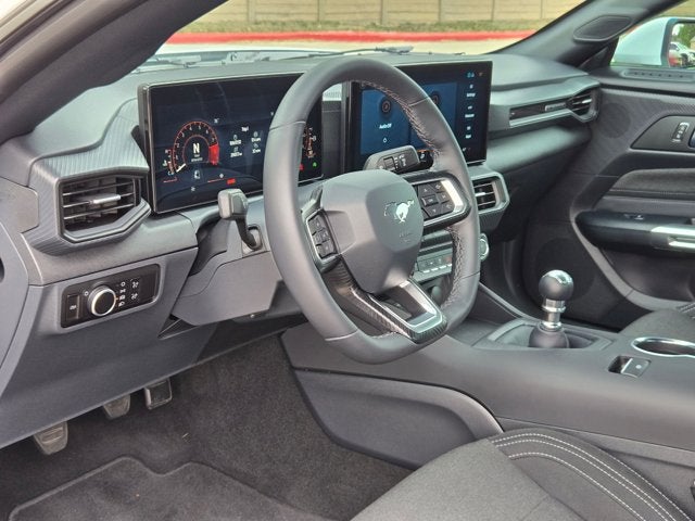 2025 Ford Mustang Base