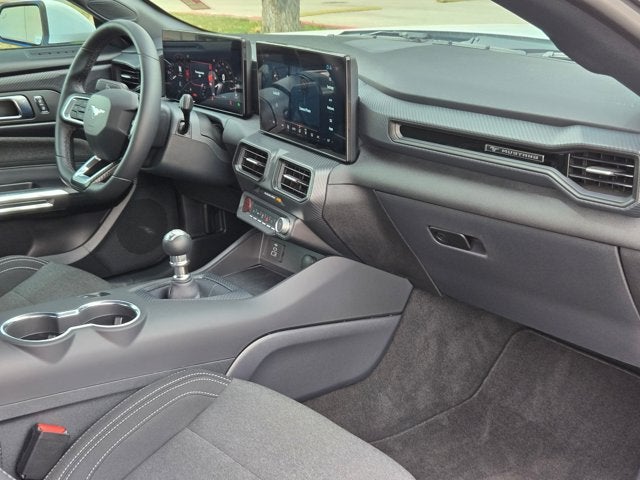 2025 Ford Mustang Base