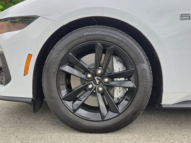 2025 Ford Mustang Base