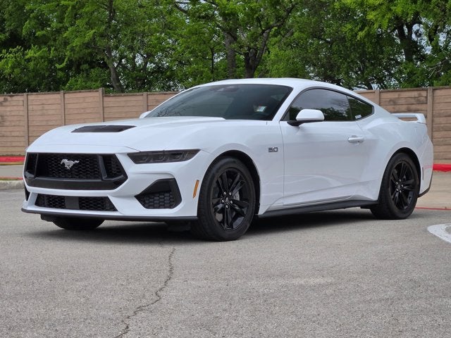 2025 Ford Mustang Base