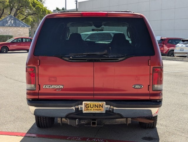 2005 Ford Excursion Base