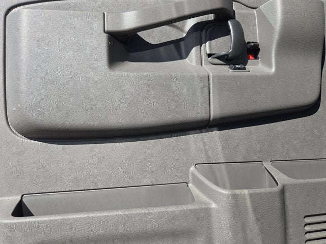 2025 Chevrolet Express Passenger LT