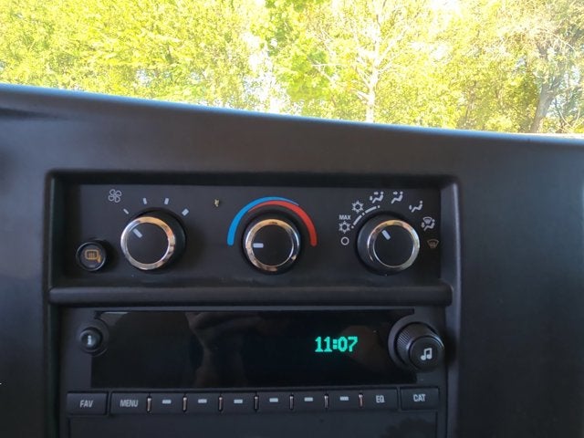 2025 Chevrolet Express Passenger LT