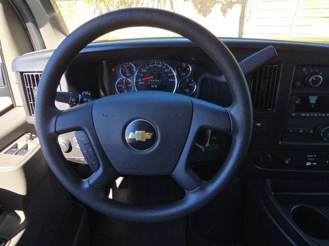 2025 Chevrolet Express Passenger LT