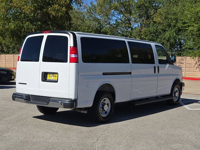 2025 Chevrolet Express Passenger LT