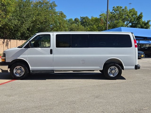 2025 Chevrolet Express Passenger LT