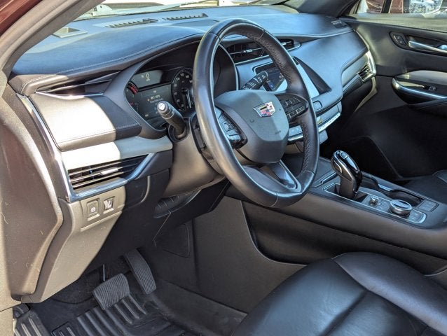 2023 Cadillac XT4 FWD Premium Luxury