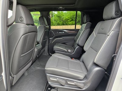 2024 Cadillac Escalade ESV 4WD Premium Luxury